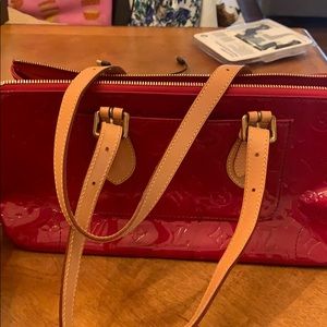 Red patent shoulder bag